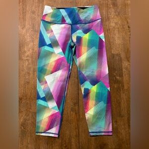 Victoria Secrets VSX Capri Knockout Multi Color Leggings Medium